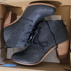 Toms Lunata Lace Up Black Booties Size 8.5 NWB